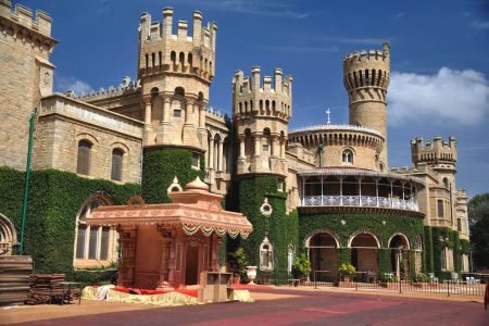 bangalore-palace-timings-entry-fee-bangalore-tourism-header-cr-amit-rawat